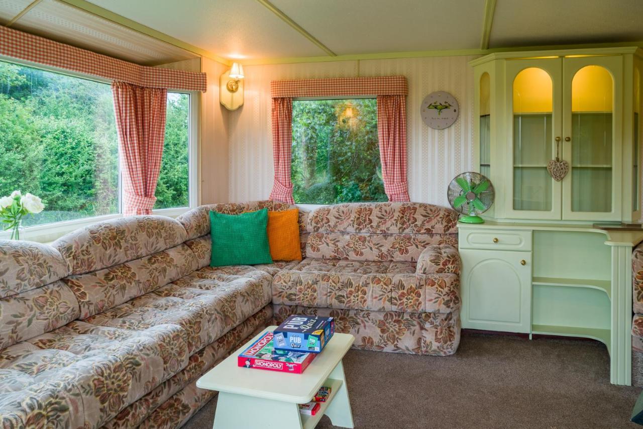 Toad Hall, Self Catering, Sleeps Four Apartment *