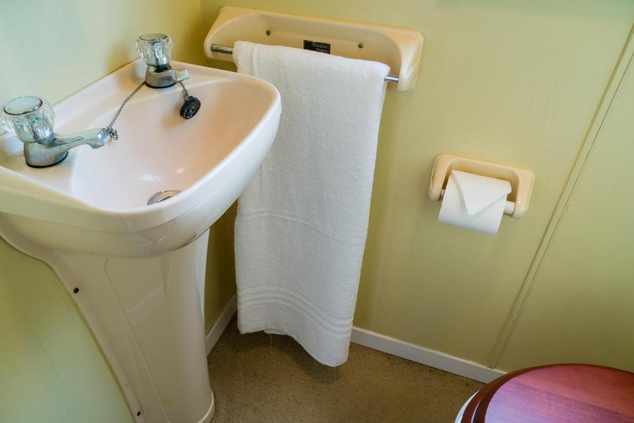 Toad Hall, Self Catering, Sleeps Four * Southam (Warwickshire)